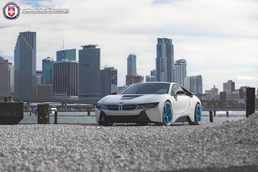  BMW i8 by Wheels Boutique 2015 года  (фото 12 из 18)